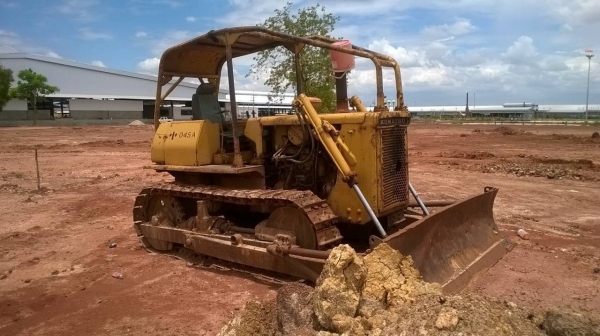 ขายแทรคเตอร์ KOMATSU D4 สภาพต้องซ่อมชุดเกียร์ อย่างอื่นไม่มีปัญหา ราคากันเองครับ ขายแทรคเตอร์ KOMATSU D4 สภาพต้องซ่อมชุดเกียร์ อย่างอื่นไม่มีปัญหา ราคากันเองครับ