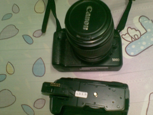 การขายกล้อง Canon 500D พร้อมเลนส์ และ กิฟ