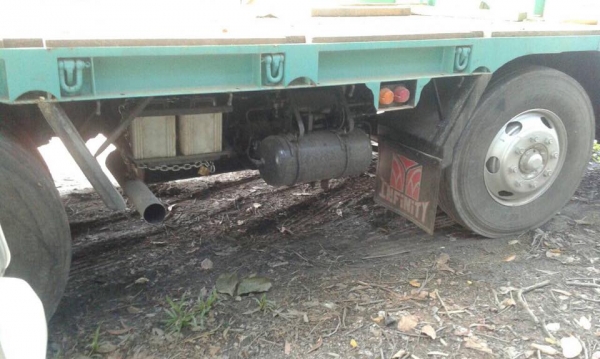 12 ล้อท้ายลาด 320 แรง หัว 3 ใบปัด รถสภาพดี สวย พร้อมใช้