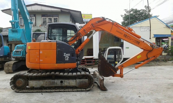 ขายด่วน HITACHI ZX75US เก่าญี่ปุ่น สภาพสวย เดิมๆๆไม่บิ้ว  ทดลองระบบได้ที่นครปฐม  สนใจโทร 089-3818694  ดวงนภา เตียวตระกูล