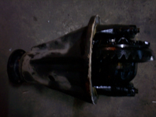 เฟืองท้ายใส่โตโยต้าไมตี้ วีโก้ รถตู้หัวจรวด รถตู้คอมมูเตอร์10  41  อัตราทด4.1 ราคา5000บาท อยู่ดอนเมืองTEL0890671028 ID Line arnat1028