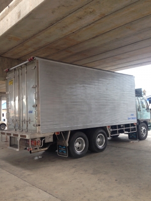 ขาย10ล้อ ตู้ห้องเย็น HINO FL1J 210 HP พร้อมเครื่องทำความเย็น ตู้ยาว 6.30 เมตร