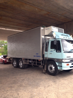 ขาย10ล้อ ตู้ห้องเย็น HINO FL1J 210 HP พร้อมเครื่องทำความเย็น ตู้ยาว 6.30 เมตร