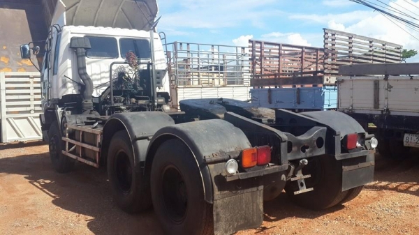 ขาย10ล้อ2เพลาหัวลาก HINO2K 260แชชซีสวยเครื่อง เครื่องเดิมเกียร์เดิม แชชซีสวย ภายในสวย เอกสารเล่มทะเบียนพร้อมโอน