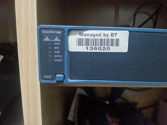 Hub Switch "CISCO" Hub Switch "CISCO"