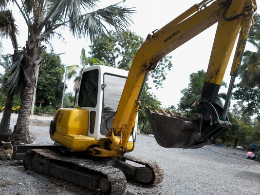 ขาย PC45-1รุ่น7สภาพสวยๆครบๆเครื่องดีปั๊มนิ้วช่วงล่างเต็มแอร์หนาวตัวเดินเงียบฉีกเลี้ยวสบายรถเก่านอก1ปี