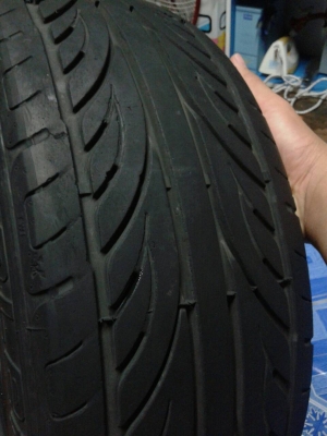 ยางรถเก๋ง 195/55/R15 ปี 12 หนึ่งชุด 4 เส้น สภาพดี ดอกยางเยอะ ยางรถเก๋ง 195/55/R15 ปี 12 หนึ่งชุด 4 เส้น สภาพดี ดอกยางเยอะ