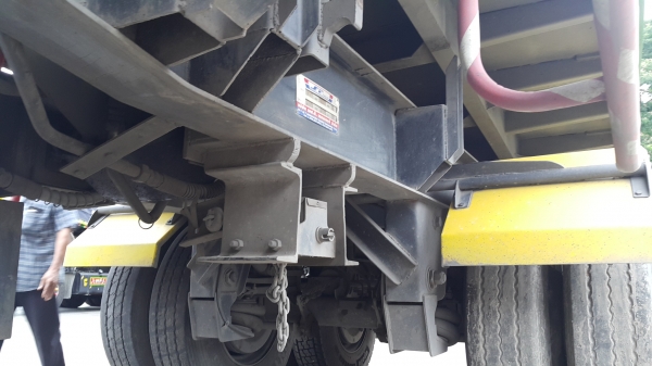 ขายรถพ่วง 24 ล้อ แม่-ลูก กระบะเนียมคอกเกษตรดั้ม อู่.ST HINO PROFIA เครื่อง.K13C-355 คอมมอน์ลเร็ว เกียร์ 7 เกียร์์ เดินหน้า  รถสวยราคาย้อม.1700000 ต่อรอง สนใจรีบจองด่วน