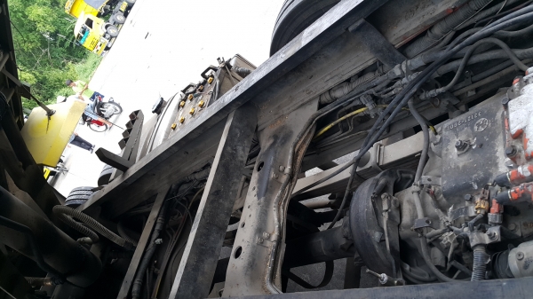 ขายรถพ่วง 24 ล้อ แม่-ลูก กระบะเนียมคอกเกษตรดั้ม อู่.ST HINO PROFIA เครื่อง.K13C-355 คอมมอน์ลเร็ว เกียร์ 7 เกียร์์ เดินหน้า  รถสวยราคาย้อม.1700000 ต่อรอง สนใจรีบจองด่วน