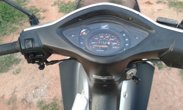 ขายเวฟ100ปี50----15500บาท