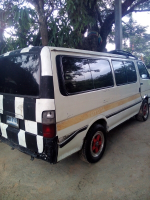 65,000โตโยต้าตู้หลังต่ำสีเดิมบางเครื่องแน่นนำ้ไม่ดันปี38ดีเซล2500cc 65,000โตโยต้าตู้หลังต่ำสีเดิมบางเครื่องแน่นนำ้ไม่ดันปี38ดีเซล2500cc