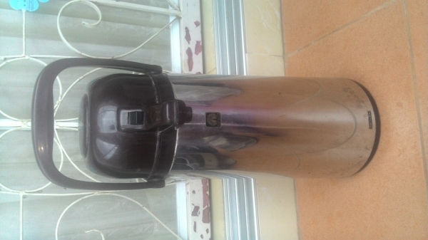 ขาย กระติกเก็บน้ำร้อน ของเก่า สะสม ตรานกยูง ใช้งานได้สภาพดี