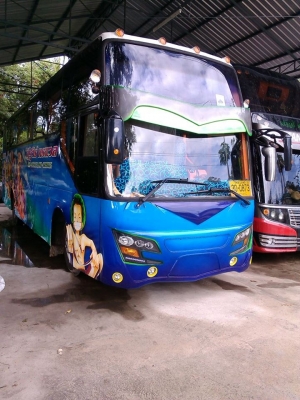 รถมินิบัส