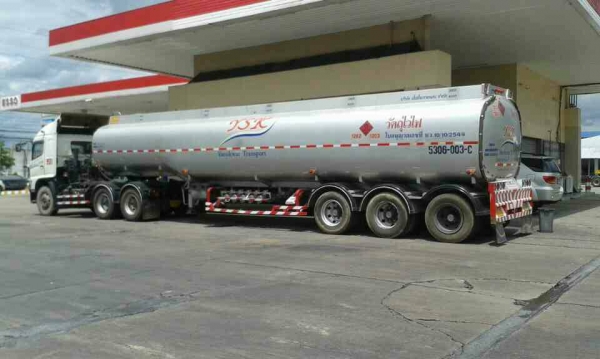 หัวลาก ฮีโน้ 380 ปี53 พร้อมหาง3เพา บรรทุกน้ำมัน 40,000ลิต สภาพดีสวยพรีอมใช้งาน หัวลาก ฮีโน้ 380 ปี53 พร้อมหาง3เพา บรรทุกน้ำมัน 40,000ลิต สภาพดีสวยพรีอมใช้งาน