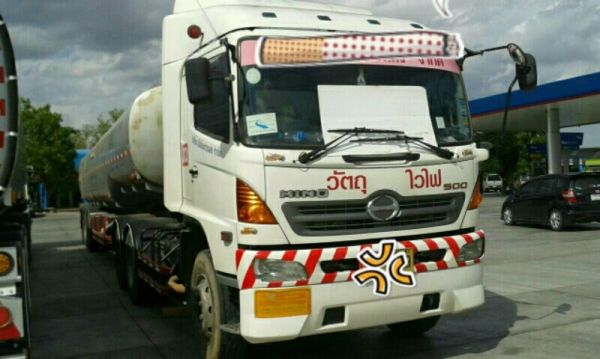 หัวลาก ฮีโน้ 380 ปี53 พร้อมหาง3เพา บรรทุกน้ำมัน 40,000ลิต สภาพดีสวยพรีอมใช้งาน หัวลาก ฮีโน้ 380 ปี53 พร้อมหาง3เพา บรรทุกน้ำมัน 40,000ลิต สภาพดีสวยพรีอมใช้งาน