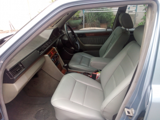 วันนี้เท่านั้นครับขาย benz 280E 1993 ตัวประกอบนอก รถสวย สภาพดี วันนี้เท่านั้นครับขาย benz 280E 1993 ตัวประกอบนอก รถสวย สภาพดี