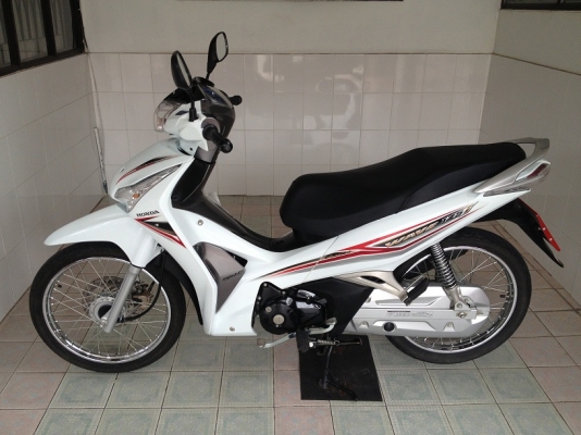 Wave125i สต๊าดเท้า วิ่ง5000 ปลายปี57 (ของแถม 4 รายการ) Wave125i สต๊าดเท้า วิ่ง5000 ปลายปี57 (ของแถม 4 รายการ)