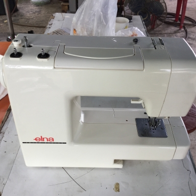 ขายจักรสารพดประโยชน์ ของประเทศสวิสเซอร์แลนด์