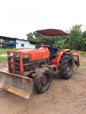 ขายรถไถ KUBOTA L4508 พร้อมดันหน้า โรตารี่ ทะเบียนพร้อมโอน ราคา 225,000 อ.แกลง จ.ระยอง สอบถาม 0818618678 id line=carbonthai id line=0818618678