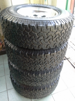 ล้อหยดนํ้า + BF All 265/75/16 ปลายปี08 สวยๆ 1ชุด