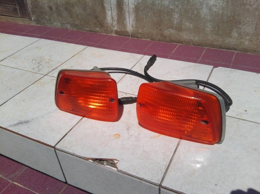 ขายไฟเลี้ยวporsche 928 ขายไฟเลี้ยวporsche 928