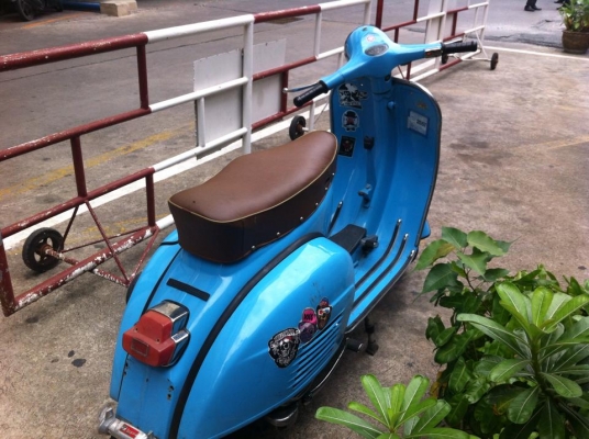 ขาย vespa sprint v 150