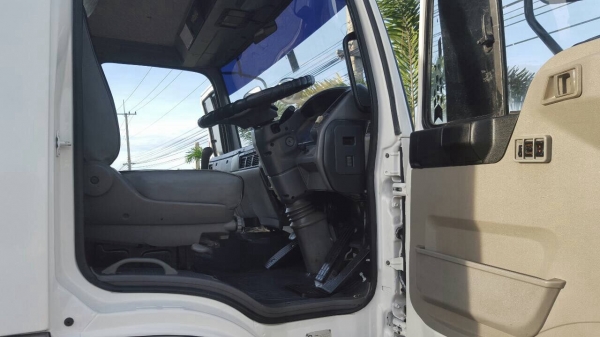 ขาย HINOFL1J 220 แรงม้า พื้นเรียบยาว 7.50 เมตร ขาย HINOFL1J 220 แรงม้า พื้นเรียบยาว 7.50 เมตร