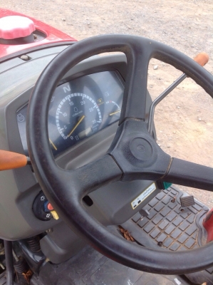 แทรกเตอร์ยันมาร์ อีเอ็ฟ 352 ทีสภาพดีเดิมๆทั้งคันพร้อมใช้งาน มีโรตารี่ให้ด้วย แทรกเตอร์ยันมาร์ อีเอ็ฟ 352 ทีสภาพดีเดิมๆทั้งคันพร้อมใช้งาน มีโรตารี่ให้ด้วย