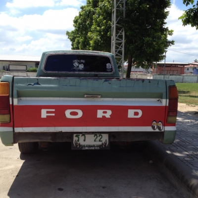 FORD อเมริกันน้อย คลาสสิคแนวๆ ทะเบียนสวยๆ มาแล้วครับ 69,000 บาท FORD อเมริกันน้อย คลาสสิคแนวๆ ทะเบียนสวยๆ มาแล้วครับ 69,000 บาท