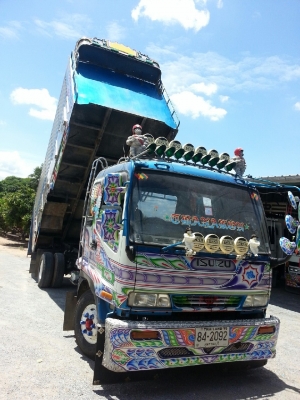 ขายด่วน IZUSU DECA 6ล้อ ดั้มปรีเนียม เครื่อง 6HH 200แรงม้า