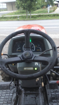 ขายครับ YANMER EF 352 T เครื่องดี เกียร์ดี สภาพสวย รถพร้อมใช้งาน ครับ