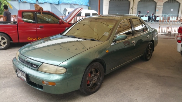 ขายนิสสันบลูเบิร์ด SSS เครื่องเดิม2.0 เกียร์ออโต้ แอร์เย็น รถสวยพร้อมใช้