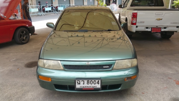 ขายนิสสันบลูเบิร์ด SSS เครื่องเดิม2.0 เกียร์ออโต้ แอร์เย็น รถสวยพร้อมใช้