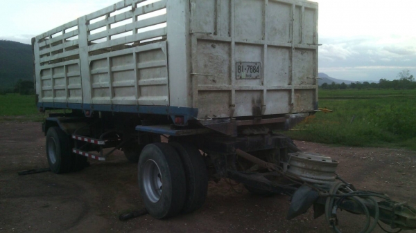 รถบรรทุก 2 เพลาดั้มพ์ แม่-ลูก ยี่ห้อ HINO รุ่น MAGA 260 ปี 46 รถซื้อป้ายแดงใช้มือเดียว สภาพสวย เครื่งเดิม เกียร์เดิม กระบะแม่-ลูกปีเดียวกัน สนใจติดต่อ 0835601591 หรือ 0903494058