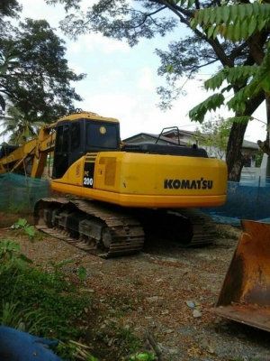 ขายรถแบคโฮ KOMATSU PC200-7 3,500ชั่วโมงรถสวยพร้อมใช้ ราคา1,600,000
