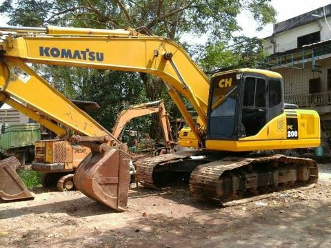 ขายรถแบคโฮ KOMATSU PC200-7 3,500ชั่วโมงรถสวยพร้อมใช้ ราคา1,600,000