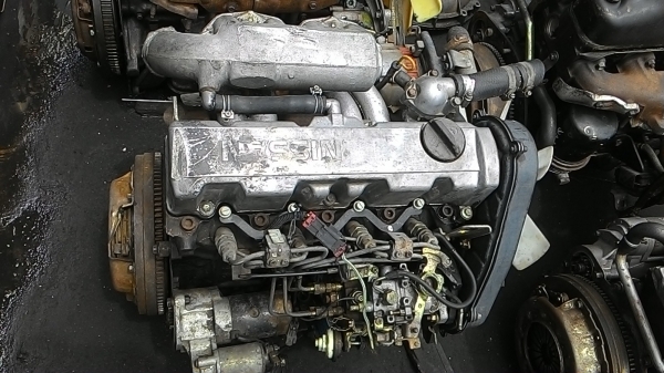 เครื่อง นิสสัน ld20II เครื่องดีพร้อมเกีร์ยสวยรับประกัน