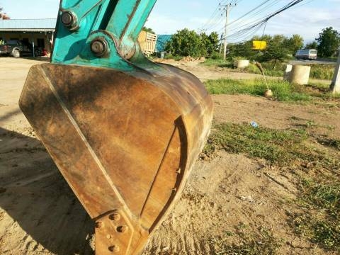 ขายรถแบคโฮ KOBELCO sk200-8YN12SUPER-X 5,XXXชั่วโมง ราคา2,500,000