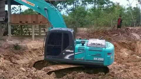 ขายรถแบคโฮ KOBELCO sk200-8YN12SUPER-X 7,XXXชั่วโมงเอกสารเล่มทะเบียน ราคา2,450,000