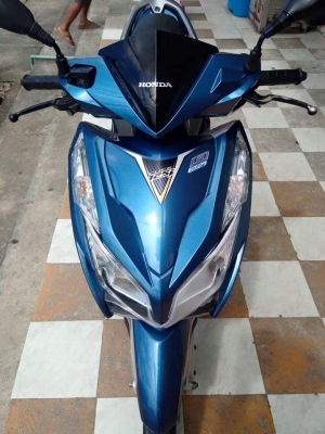 ขายถูกๆ Click 125 i ปี 2556 ตัวท๊อปสุด รุ่น idling stop (ล้อแม็กซ์แท้) สีน้ำเงินเทา รถสวยนางฟ้ามากมาย