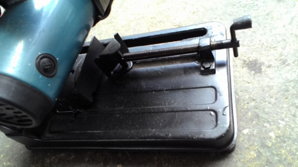 ขายเครื่องตัดเหล็ก ตัดไม้ ติดต่อ.081-427-3941