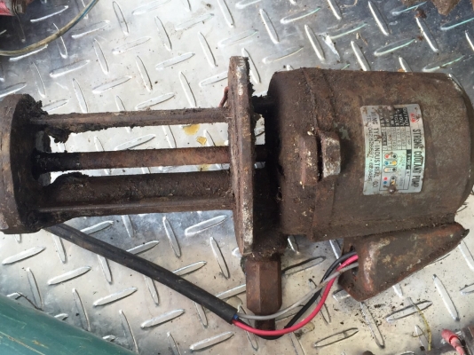 ปุ้มหล่อเย็น เครื่องกลึง