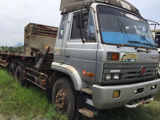 (18ล้อ)..10ล้อหัวลาก 250 แรง 2 เพลาและหางพื้นเรียบยาว 12 ม 2 คาน รถสวยสภาพดีมาก เดิมๆสวย รถห้างแท้