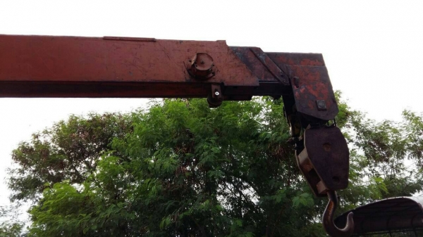 6ล้อISUZU JCM ยาว 5.5 ม. (เครื่อง185แรง 6BF)เครน 3ตัน สามปอก สองชัก พวงมาลัยพาว์เวอร์ ช่วงล่างใหญ่ ขาย 360,000 (ศุภากร 081-4252943)