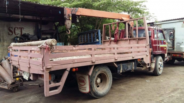 6ล้อISUZU JCM ยาว 5.5 ม. (เครื่อง185แรง 6BF)เครน 3ตัน สามปอก สองชัก พวงมาลัยพาว์เวอร์ ช่วงล่างใหญ่ ขาย 360,000 (ศุภากร 081-4252943)