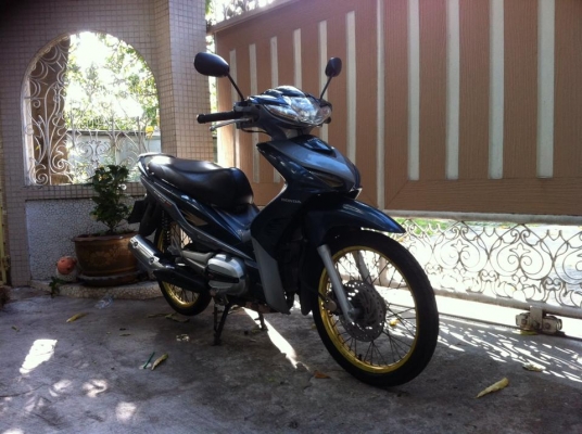 ขออนุญาติขาย HONDA WAVE 110-i AT มือเดียว สภาพสวย ฟรีค่าโอน