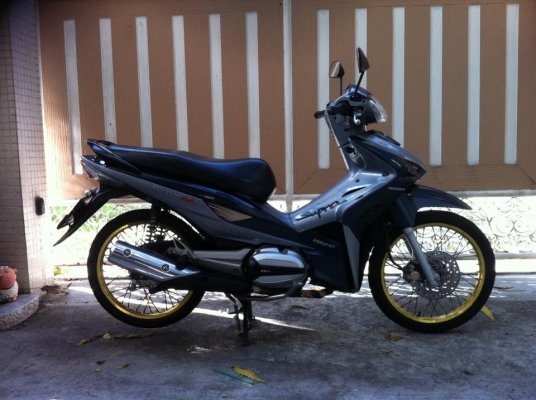 ขออนุญาติขาย HONDA WAVE 110-i AT มือเดียว สภาพสวย ฟรีค่าโอน ขออนุญาติขาย HONDA WAVE 110-i AT มือเดียว สภาพสวย ฟรีค่าโอน