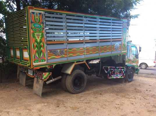 6ล้อHino ดั๊ ม195 คอกเกษตร รั้วสูง ยาว5.5ม. ยาง900 เครื่องดี ครัทซีสวย ขาย 880,000 บาท ศุภากร 081-4252943