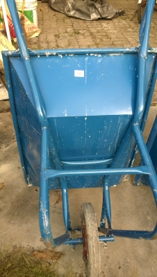 ขายรถเข็นปูน