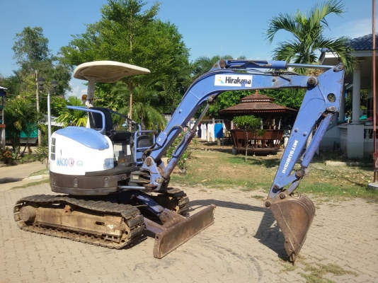 ขายแบคโฮ MITSUBISHI MM30 CR-2